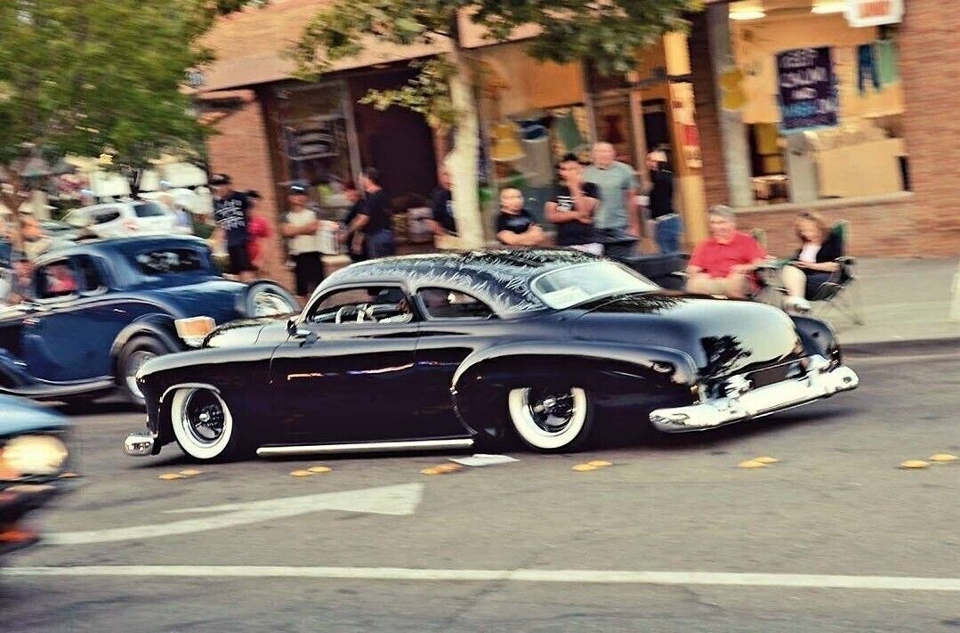 1950 Chevrolet Classic custom - photo 2