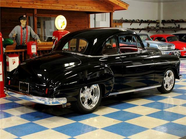1950 Chevrolet Sttyleline Deluxe LS2 Fuel injected - photo 9