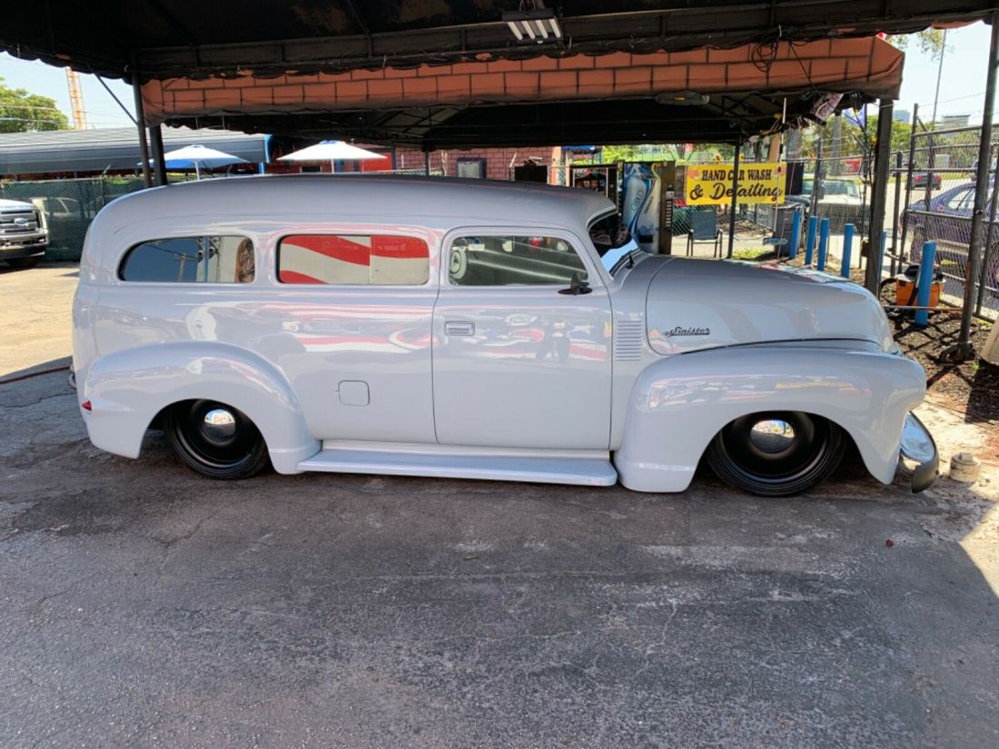 1950 Chevrolet Suburban - photo 3