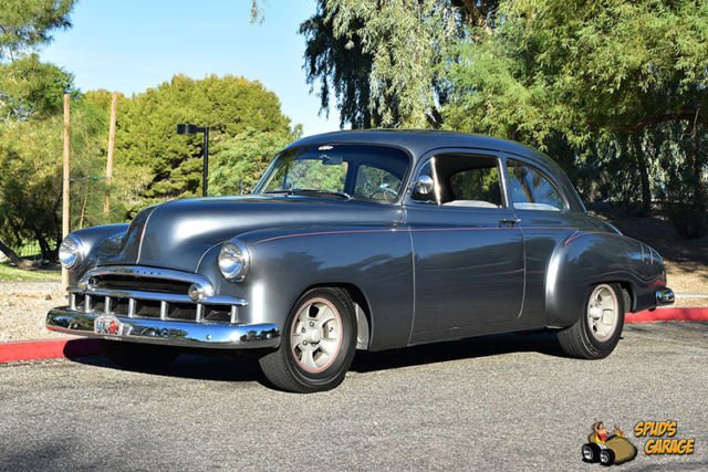 1950 Chevrolet 2dr Sedan Resto-Mod