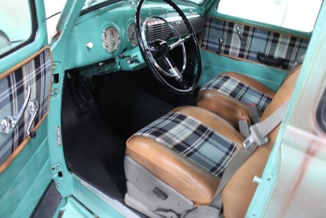 1950 Chevrolet Suburban - photo 12