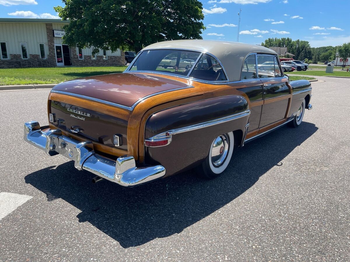 1950 Chrysler Town and Country - photo 4