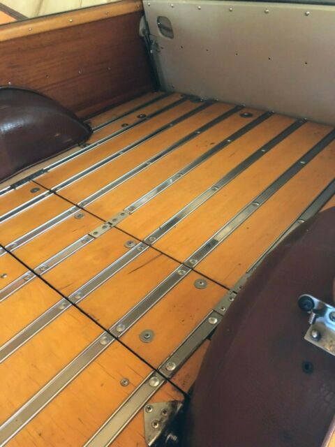 1950 Chrysler Royal Town and Country 4 Door Station Wagon WOODY - photo 11