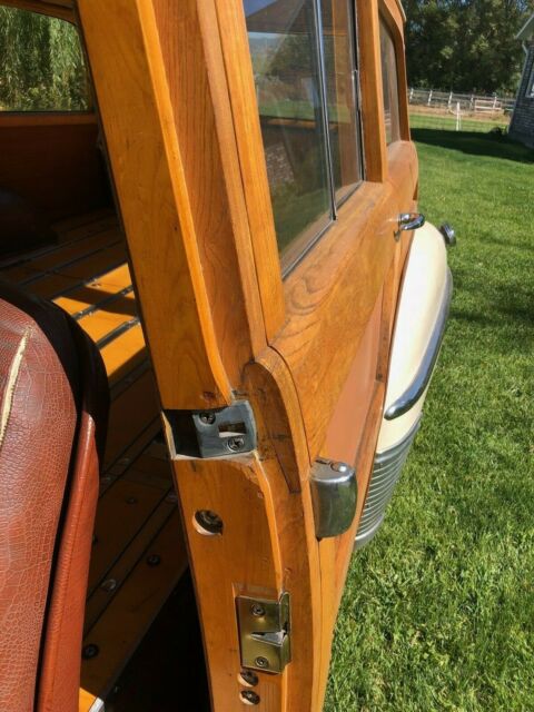 1950 Chrysler Royal Town and Country 4 Door Station Wagon WOODY - photo 6