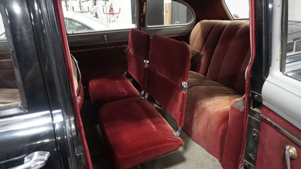 1950 Chrysler Windsor Classic 4Dr "Survivor" - photo 6