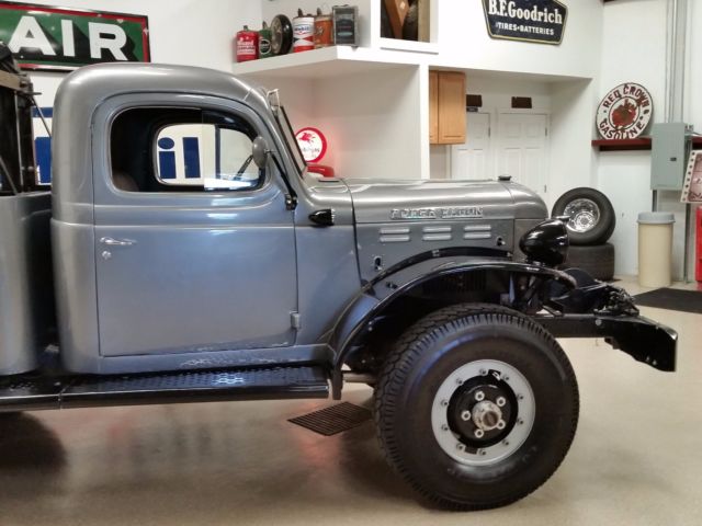 1950 Dodge Power Wagon - photo 4
