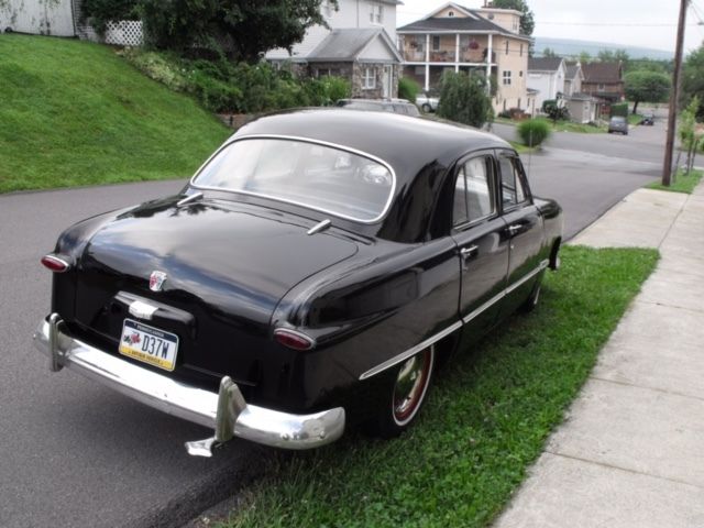 1950 Ford Sedan - photo 3
