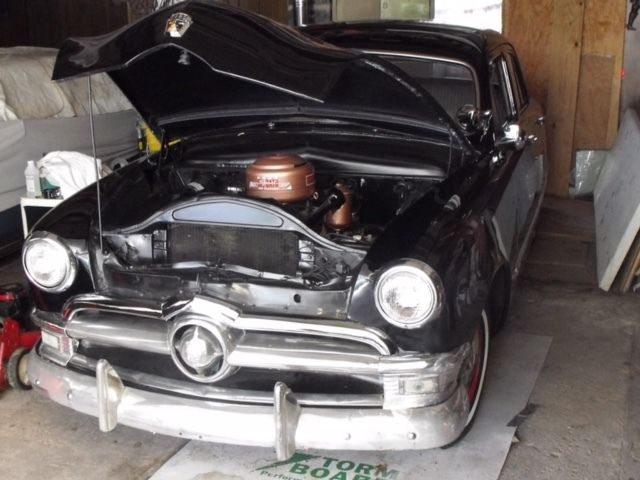 1950 Ford Sedan - photo 6