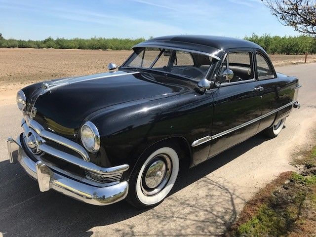 1950 Ford Club Coupe - photo 2