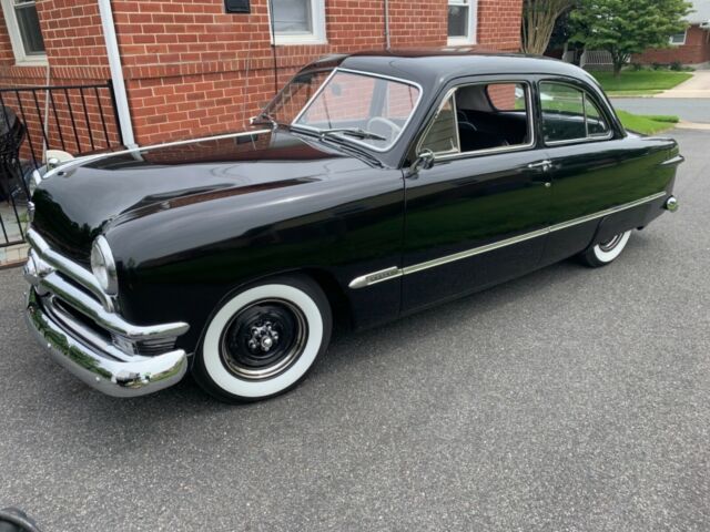 1950 Ford Deluxe Custom - photo 3