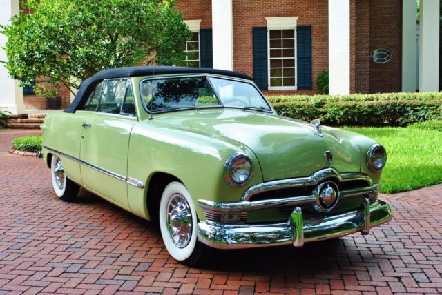 1950 Ford Custom Deluxe Convertible Absolutely Gorgeous! V8 w/ OD - photo 12