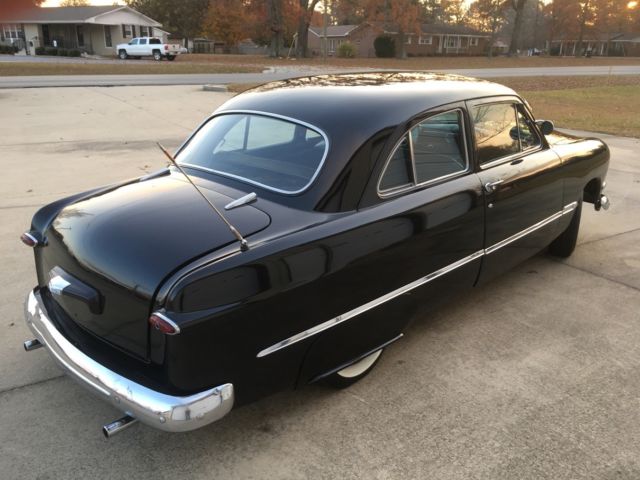 1950 Ford Custom Deluxe 2dr Sedan - photo 3