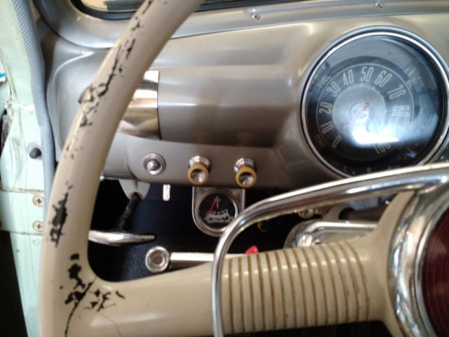 1950 Ford Deluxe Fordor Sedan V-8 - ALMOST ALL ORIGINAL - photo 5