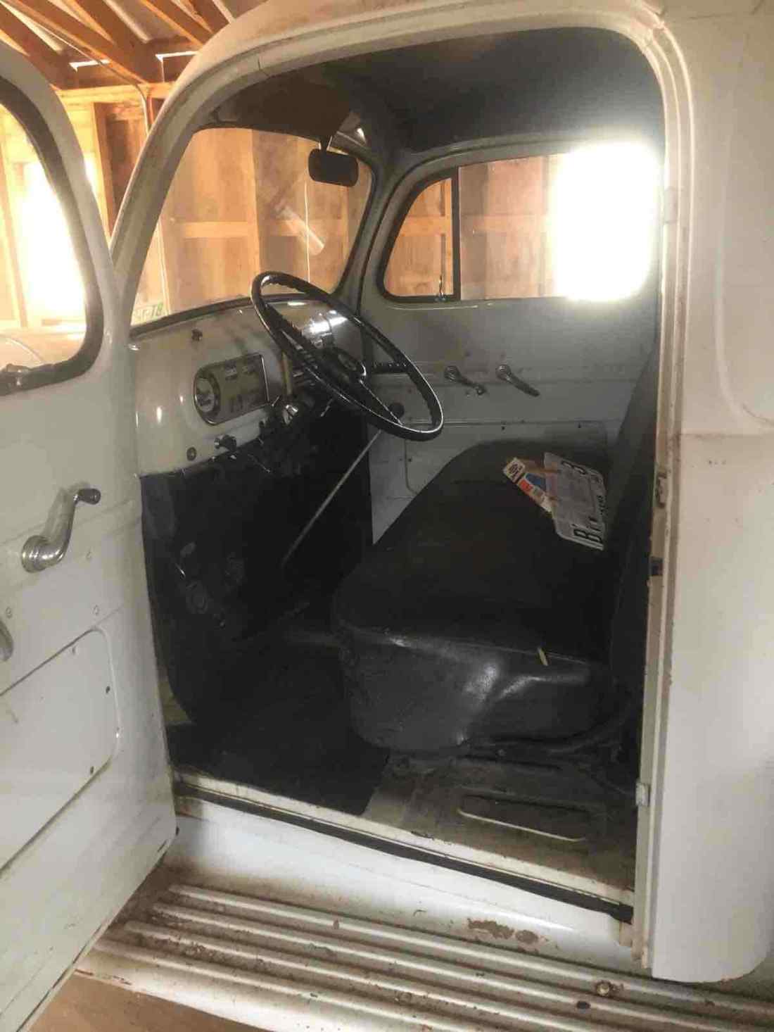 1950 Ford F-1 - photo 6