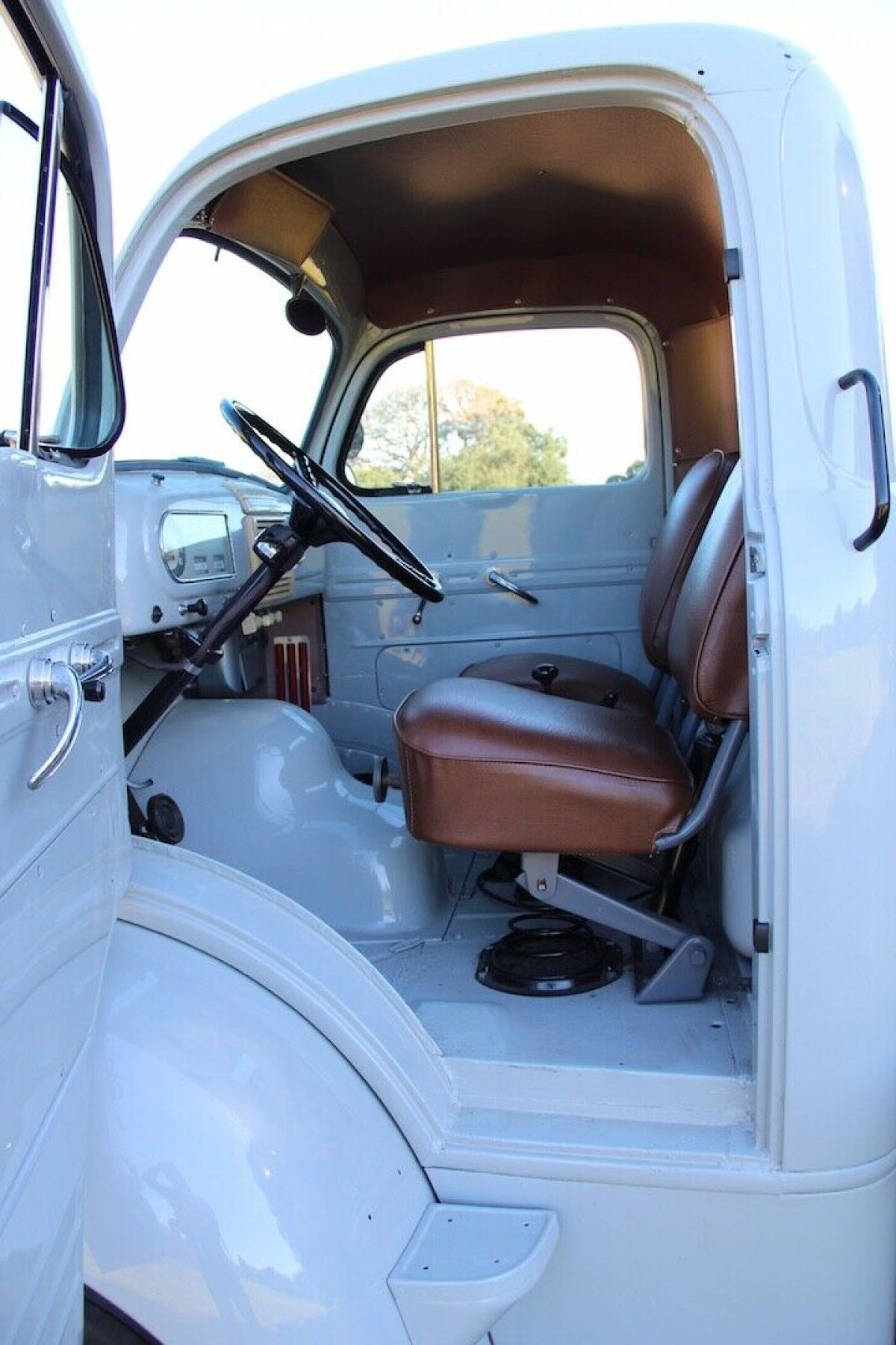 1950 Ford F-500 - photo 8