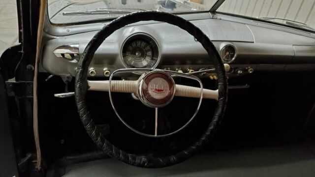 1950 Ford Tudor - photo 12
