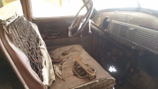 1950 GMC Suburban - photo 8