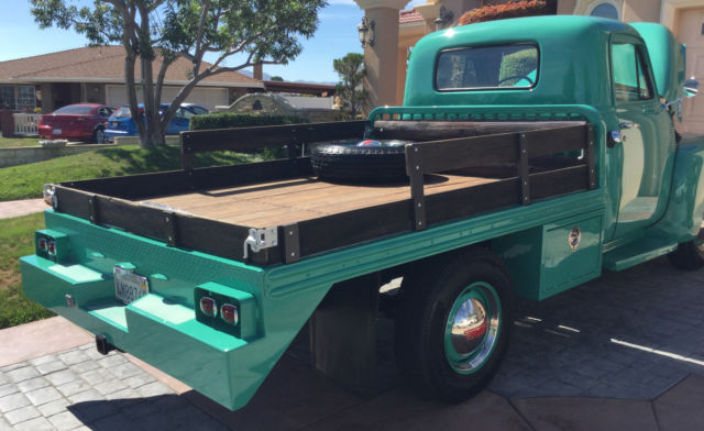 1950 GMC 3/4 ton flatbed pickup - photo 3