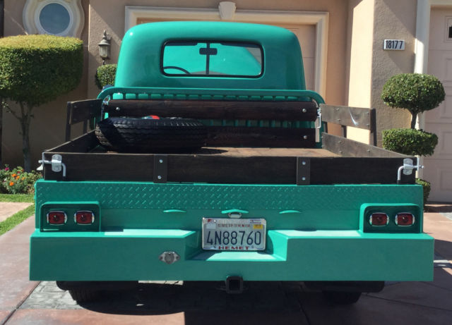 1950 GMC 3/4 ton flatbed pickup - photo 4