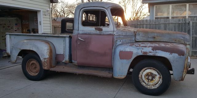 1950 INTERNATIONAL L-112 SHORTBOX PICKUP 1950 International Harvester L-112 Pickup Heavy Half Ton