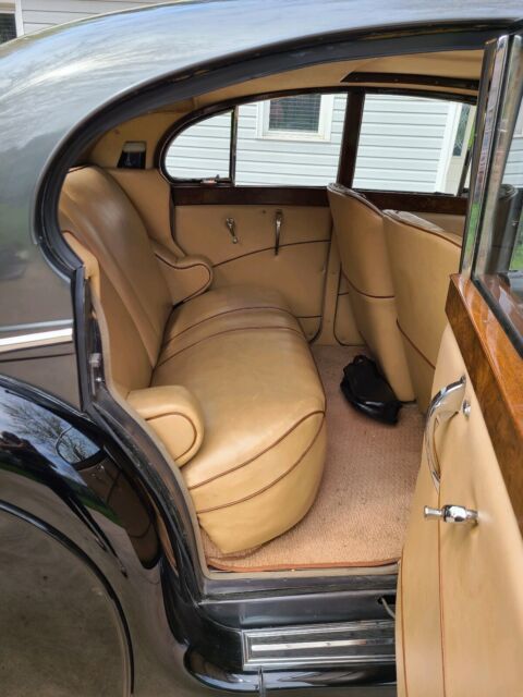 1950 Jaguar MK V - photo 13