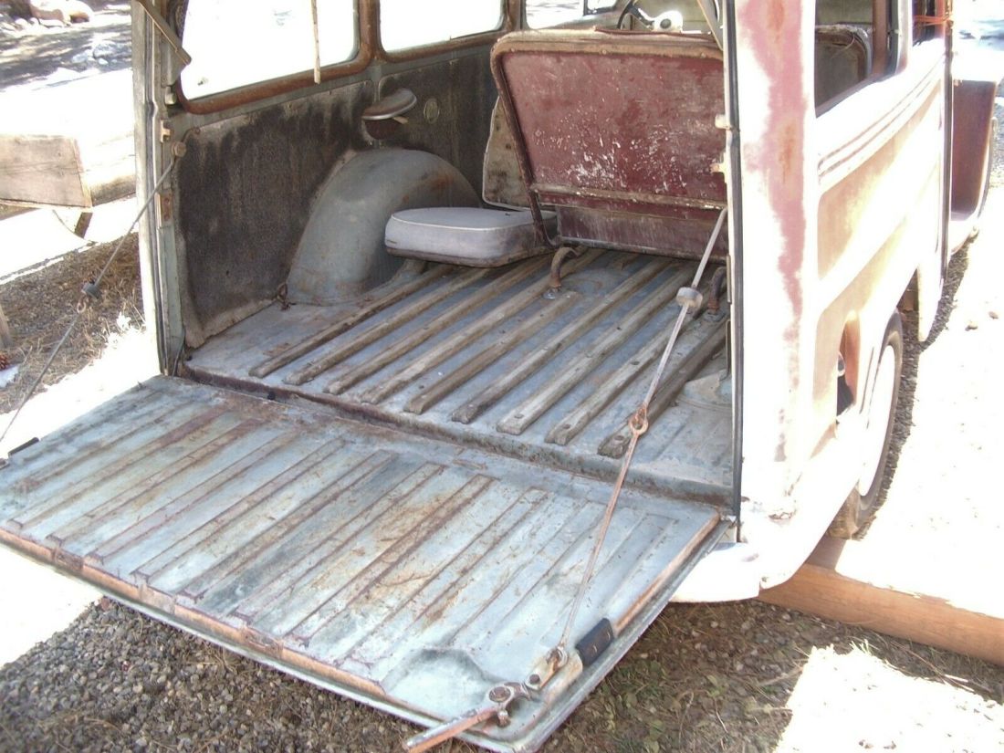 1950 Willys Station Wagon - photo 4
