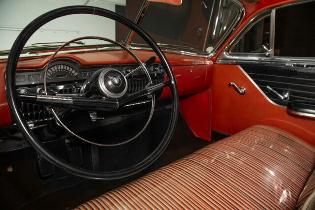 1950 Mercury Monterey Cortaro Red Tri-color interior, Time bubble car - photo 10