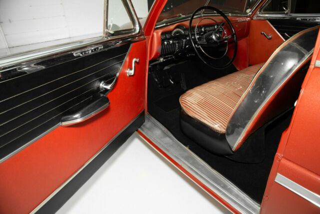 1950 Mercury Monterey Cortaro Red Tri-color interior, Time bubble car - photo 9