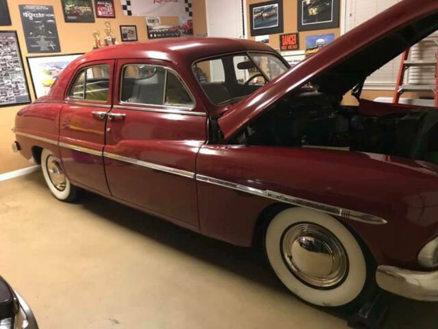 1950 Mercury Sport Sedan (Read Description) 1950 Mercury 0CM Sport Sedan