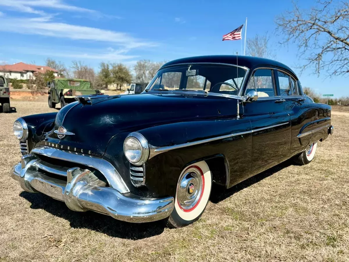 1950 Oldsmobile Futuramic 88 Olds Rocket V8 / automatic transmission 1950 Oldsmobile Futuramic 88 Rocket V8