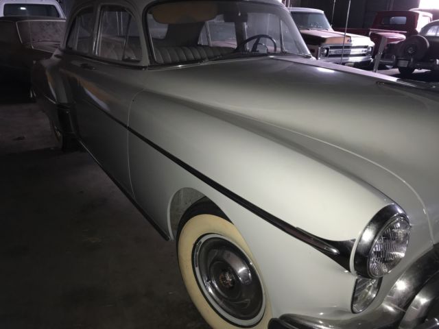 1950 Oldsmobile Rocket 88 Sedan - photo 3