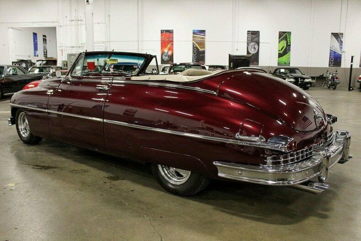 1950 Packard Custom 8 - photo 3