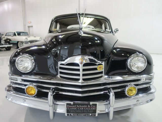 1950 Packard Deluxe Eight Touring Sedan - photo 2