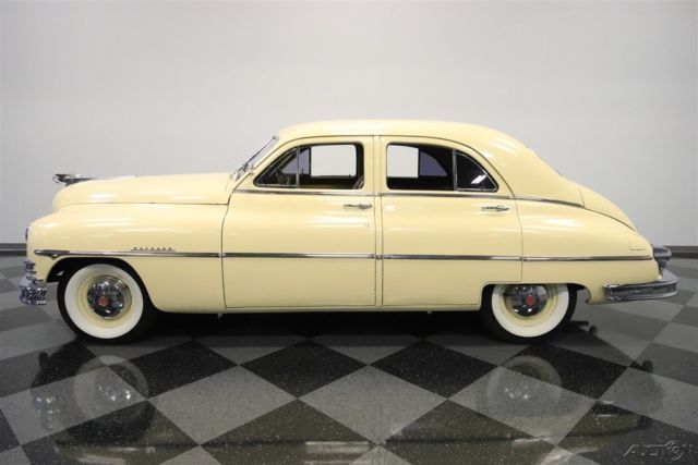 1950 Packard Touring Sedan - photo 2
