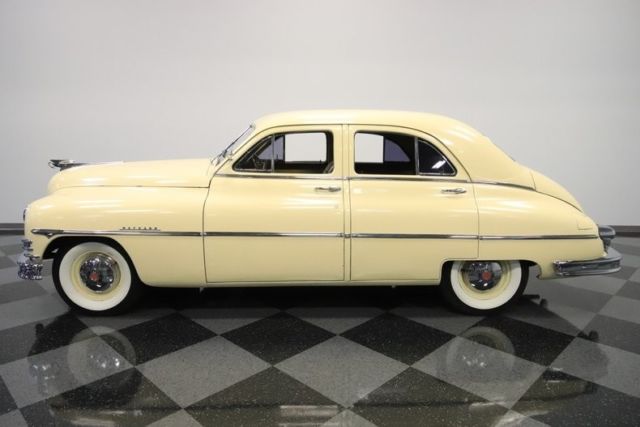 1950 Packard Eight Touring Sedan - photo 3
