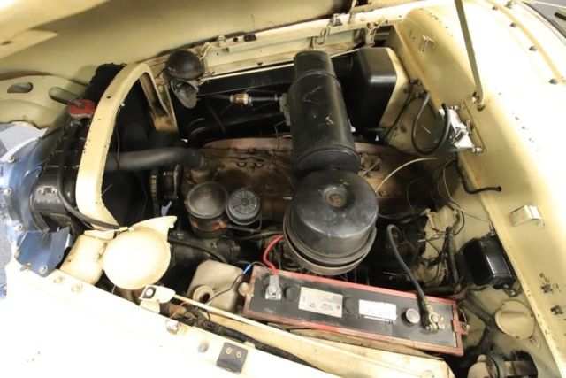 1950 Packard Eight Touring Sedan - photo 4