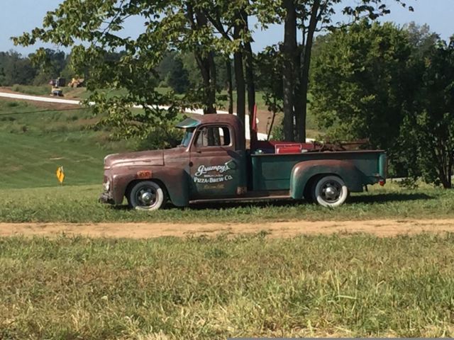 1950 International Harvester 1/2 ton pick up chrome - photo 3