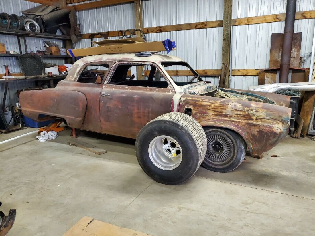 1950 Studebaker Champion bullet nose 2 door