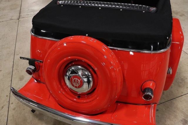 1950 Willys Jeepster -- - photo 10