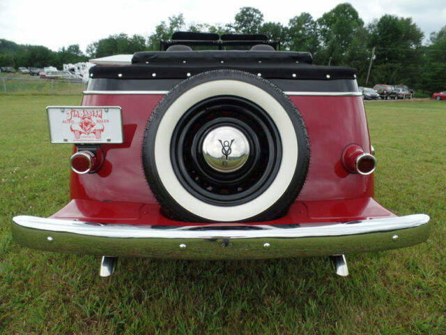1950 Willys Jeepster Convertible - photo 4