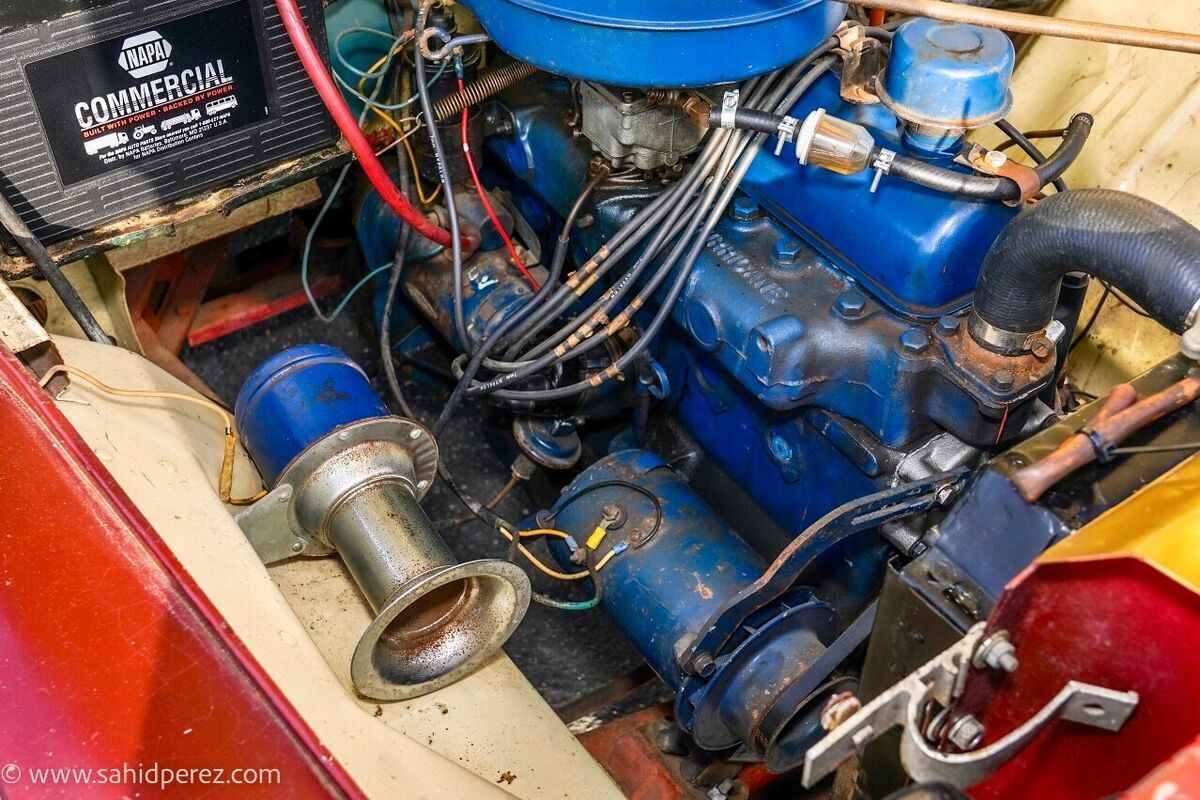 1950 Willys Jeepster - photo 11