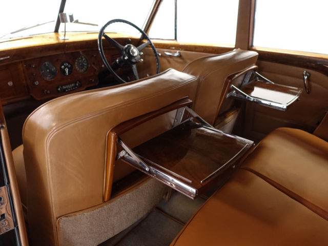 1951 Bentley Mark VI Light Weight Sports Saloon by H.J. Mulliner - photo 8