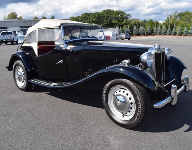 1951 Black Convertible Roadster 4 Speed Manual Classic British 1951 MG TD