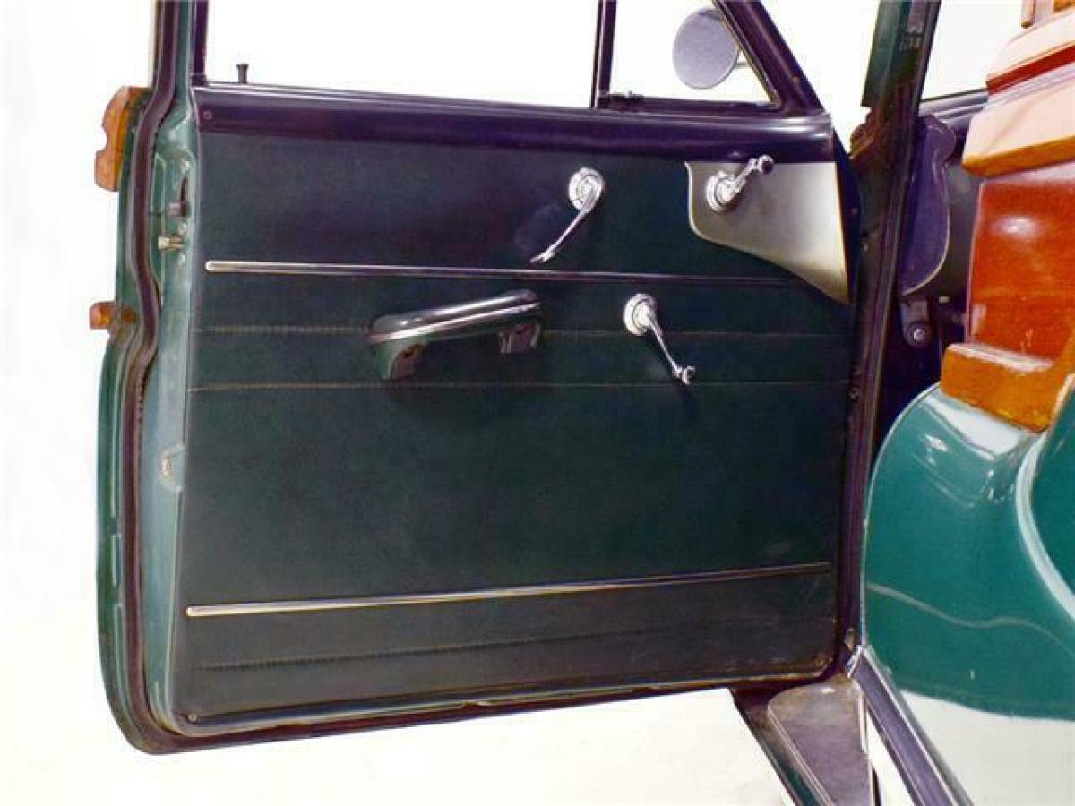 1951 Buick Roadmaster Estate Wagon - photo 7