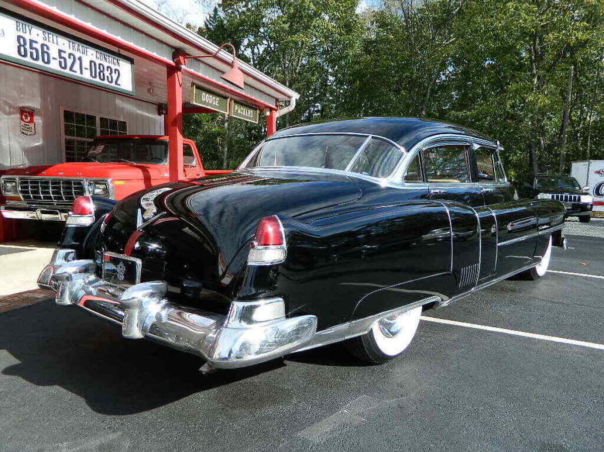 1951 Cadillac Fleetwood Sixty Special - photo 2