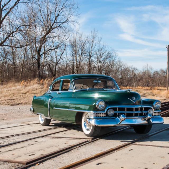 1951 Cadillac Series 61 Series 61 Sedan - photo 2