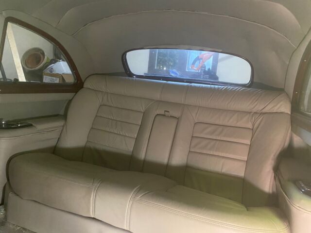 1951 Cadillac Series 75 limousine - photo 11