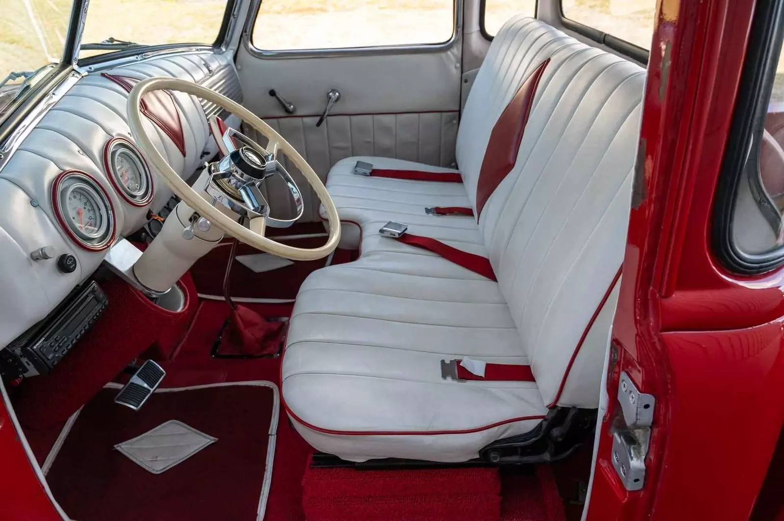 1951 Chevrolet 3100 5-Window Custom Pickup – Big Block Power, Show-Sto - photo 11