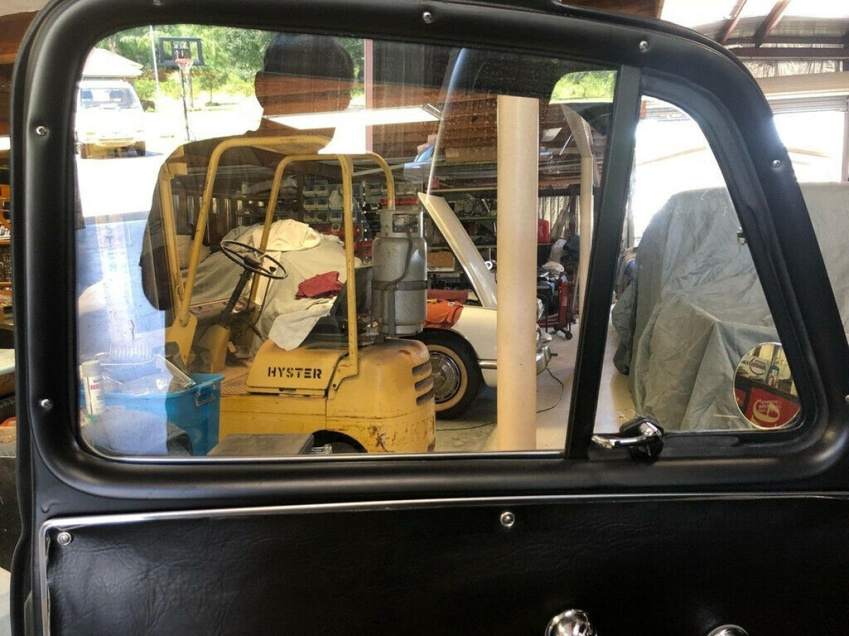 1951 Chevrolet Other Pickups 3100 Frame Off Restoration, Steel Body, and Red Oak Bed - photo 11