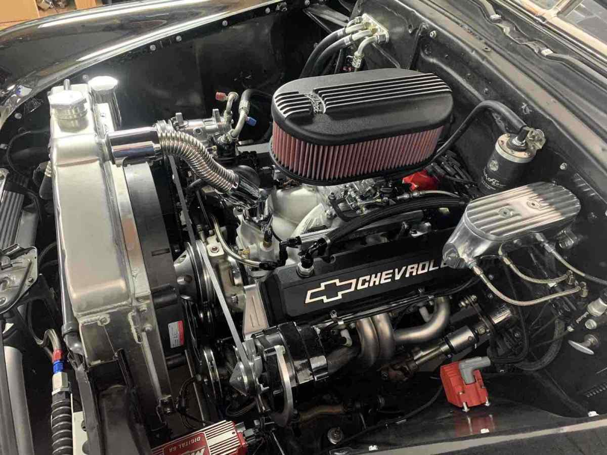 1951 Chevrolet Bel Air deluxe 2dr hardtop - photo 12